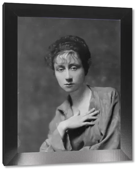 Angle, F. Miss, portrait photograph, 1916 Apr. 28. Creator: Arnold Genthe