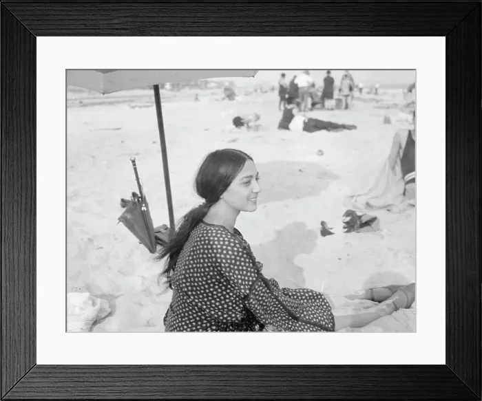 Framed Print : Aoliado, Miss, at the beach, between 1920 and 1935. Creator: Arnold Genthe Framed Print : Aoliado, Miss, at the beach, between 1920 and 1935. Creator: Arnold Genthe