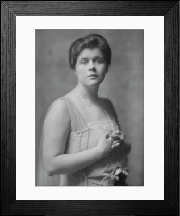 Framed Print : Beecher, Janet, Miss, portrait photograph, 1915 Mar. 1. Creator: Arnold Genthe Framed Print : Beecher, Janet, Miss, portrait photograph, 1915 Mar. 1. Creator: Arnold Genthe