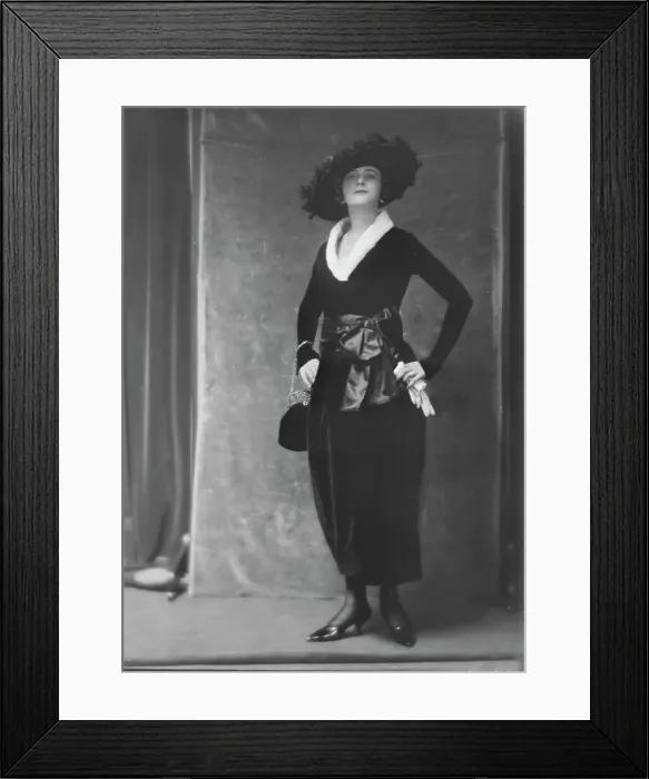 Framed Print : Betty, Miss, portrait photograph, 1917 Sept. 27. Creator: Arnold Genthe Framed Print : Betty, Miss, portrait photograph, 1917 Sept. 27. Creator: Arnold Genthe