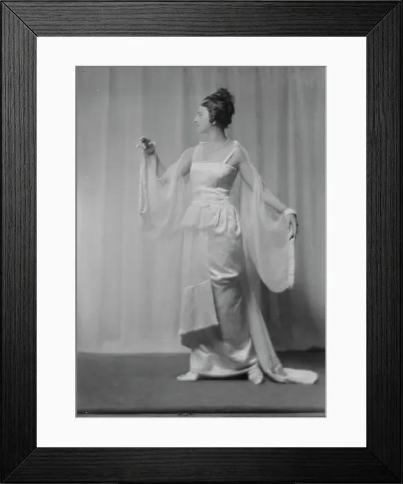Framed Print : Betty, Miss, portrait photograph, 1917 Sept. 27. Creator: Arnold Genthe Framed Print : Betty, Miss, portrait photograph, 1917 Sept. 27. Creator: Arnold Genthe