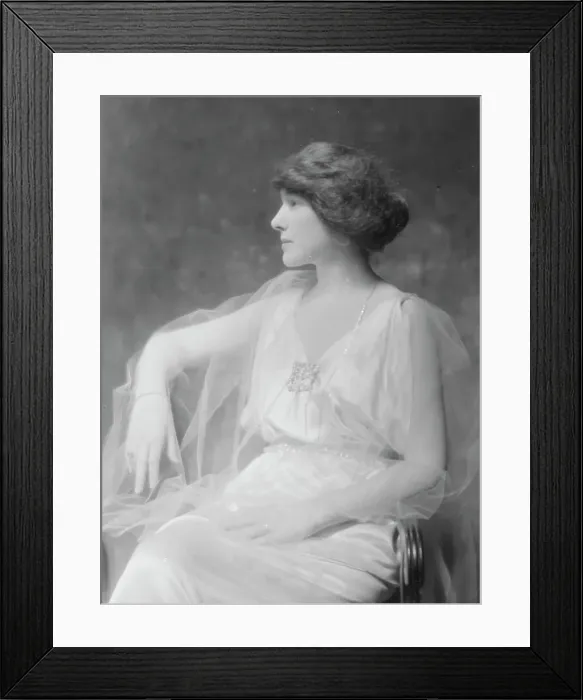 Framed Print : Breese, Sydney, Mrs. portrait photograph, 1916. Creator: Arnold Genthe Framed Print : Breese, Sydney, Mrs. portrait photograph, 1916. Creator: Arnold Genthe