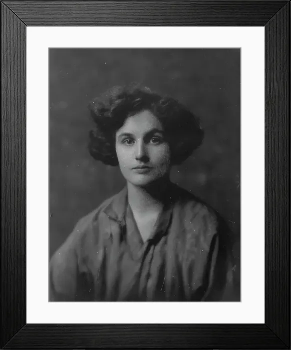 Framed Print : Byrne, Beatrice, Miss, portrait photograph, 1917. Creator: Arnold Genthe