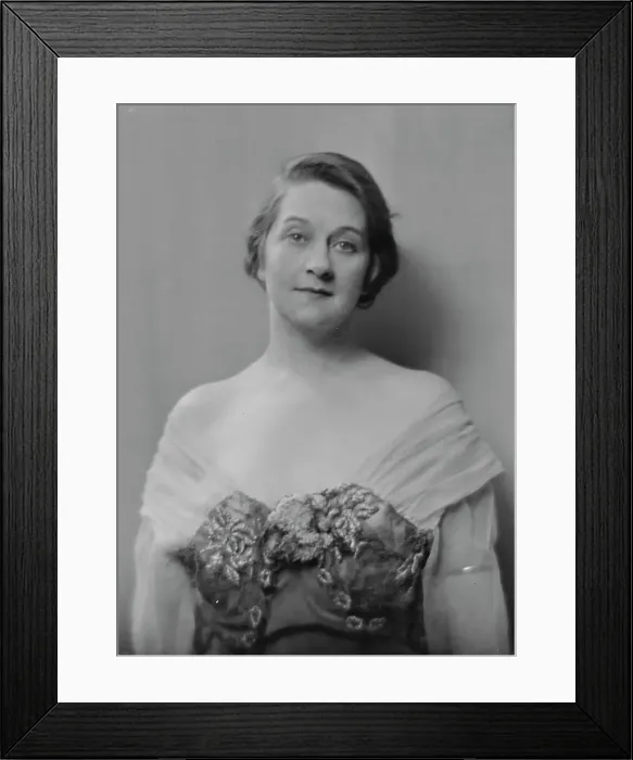 Framed Print : Calhoun, Catherine, Miss, portrait photograph, 1917 May 25. Creator: Arnold Genthe Framed Print : Calhoun, Catherine, Miss, portrait photograph, 1917 May 25. Creator: Arnold Genthe