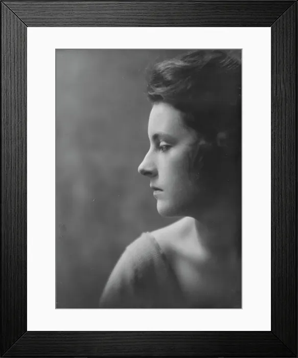 Framed Print : Campbell, Dorothy, Miss, portrait photograph, 1917 June 20. Creator: Arnold Genthe