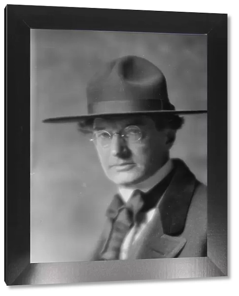 Carman, Bliss, Mr. portrait photograph, 1915 Mar. Creator: Arnold Genthe
