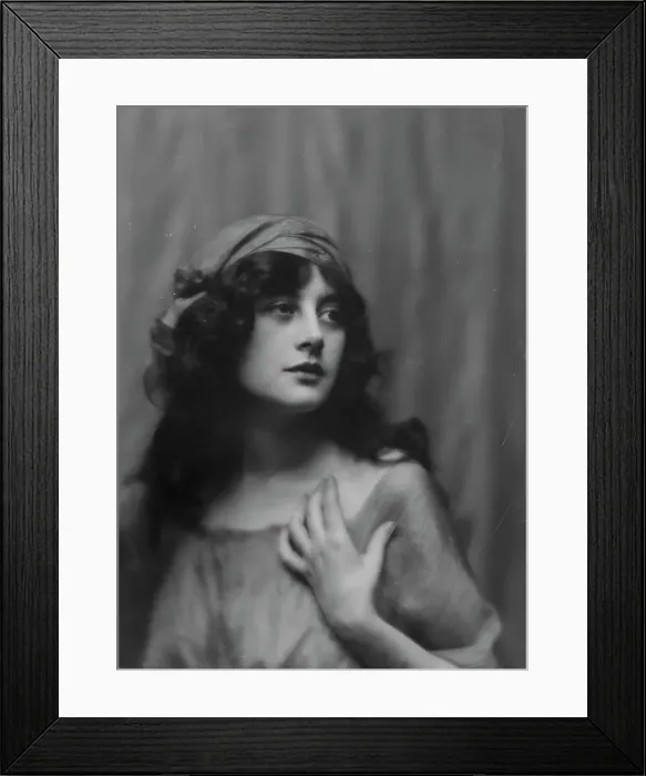 Framed Print : Carter, Malvina Longfellow, portrait photograph, 1912 or 1913. Creator: Arnold Genthe Framed Print : Carter, Malvina Longfellow, portrait photograph, 1912 or 1913. Creator: Arnold Genthe