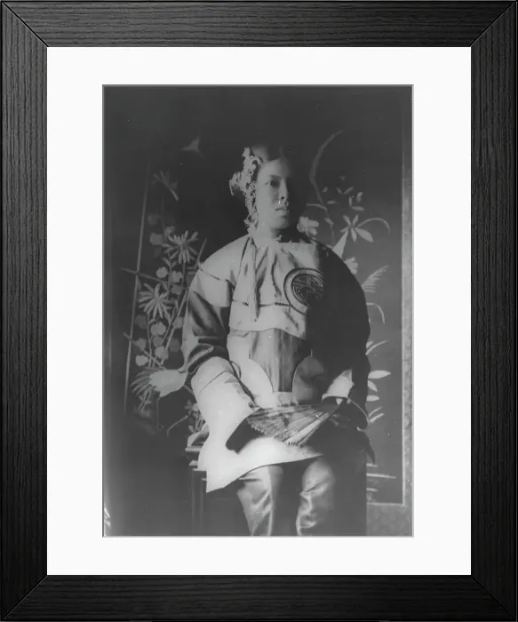 Framed Print : Chinese girl, Chinatown, San Francisco, between 1896 and 1906. Creator: Arnold Genthe Framed Print : Chinese girl, Chinatown, San Francisco, between 1896 and 1906. Creator: Arnold Genthe
