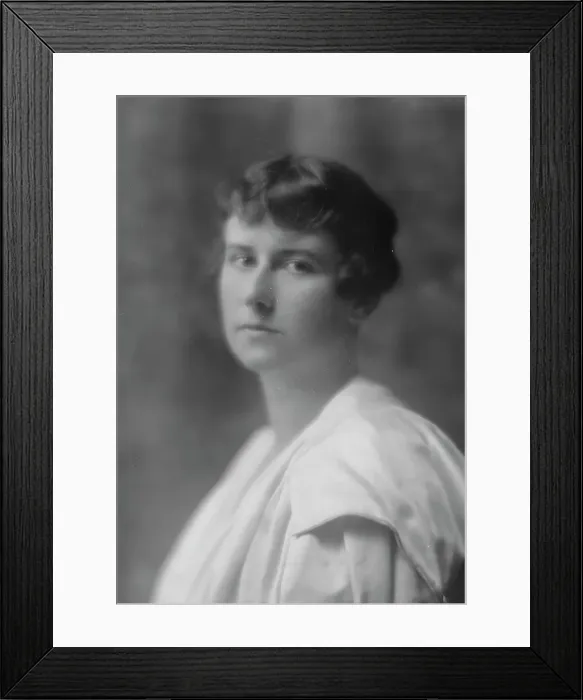 Framed Print : Cisco, John Jay, Mrs. portrait photograph, 1915 June 22. Creator: Arnold Genthe