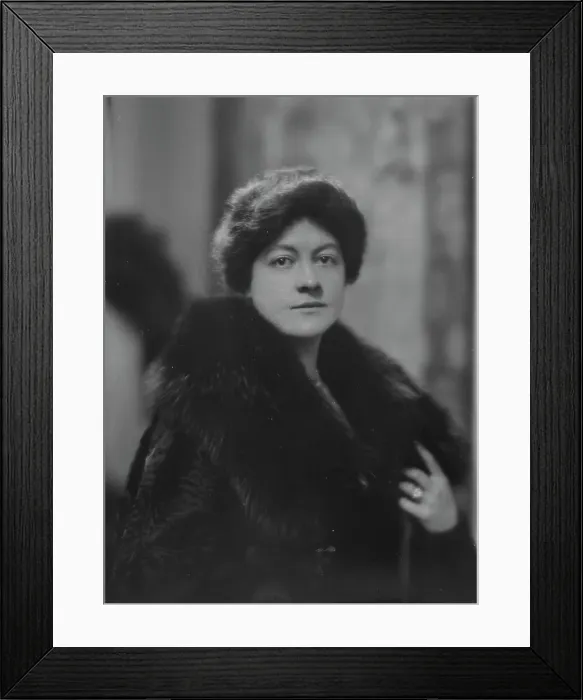 Framed Print : Clark, W.A. Jr. Mrs. portrait photograph, 1916. Creator: Arnold Genthe Framed Print : Clark, W.A. Jr. Mrs. portrait photograph, 1916. Creator: Arnold Genthe