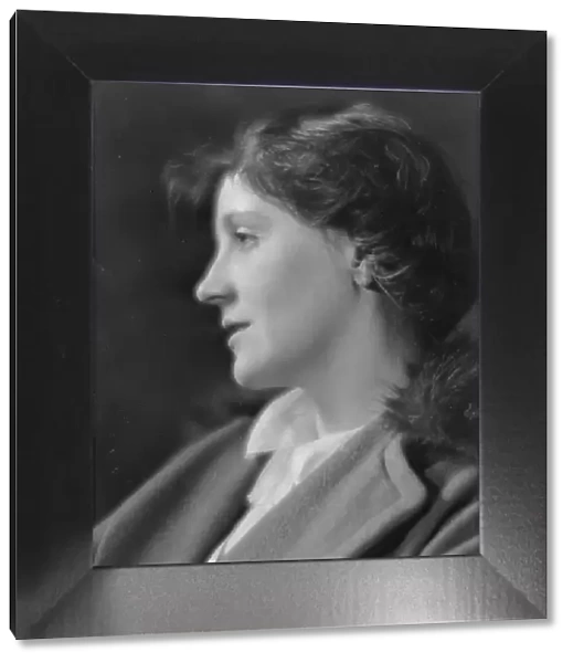 Collinge, Patricia, Miss, portrait photograph, ca. 1915. Creator: Arnold Genthe