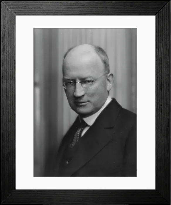 Framed Print : Cowles, Paul, Mr. portrait photograph, 1915. Creator: Arnold Genthe Framed Print : Cowles, Paul, Mr. portrait photograph, 1915. Creator: Arnold Genthe