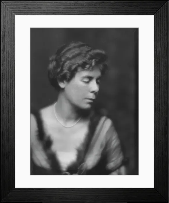 Framed Print : Cramer, Elizabeth, Miss, portrait photograph, 1915. Creator: Arnold Genthe Framed Print : Cramer, Elizabeth, Miss, portrait photograph, 1915. Creator: Arnold Genthe