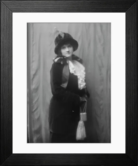 Framed Print : Cuthbert, Mrs. (Mrs. Wentworth), portrait photograph, 1912 Nov. 16. Creator: Arnold Genthe Framed Print : Cuthbert, Mrs. (Mrs. Wentworth), portrait photograph, 1912 Nov. 16. Creator: Arnold Genthe