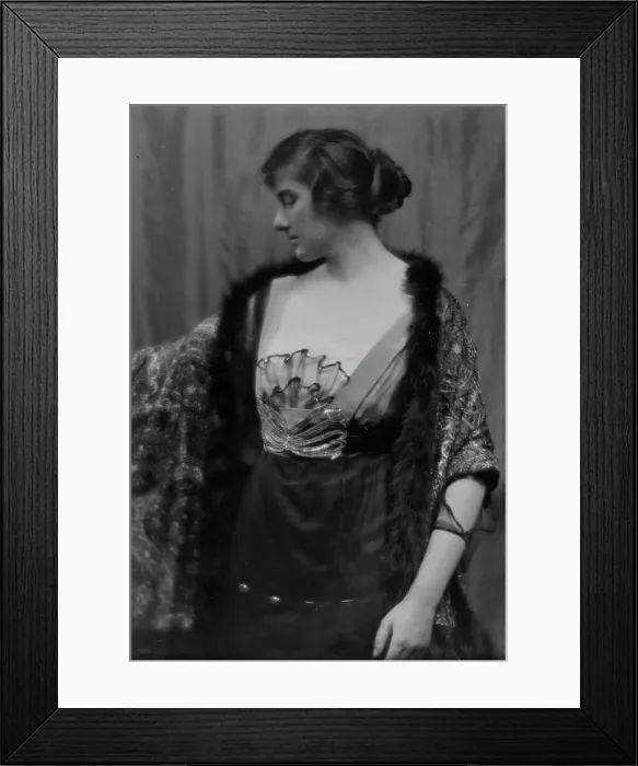 Framed Print : Damrosch, Alice, Miss, portrait photograph, 1913 Dec. 18. Creator: Arnold Genthe