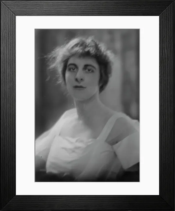Framed Print : Darby, W.A. Mrs. portrait photograph, 1917 Oct. 20. Creator: Arnold Genthe Framed Print : Darby, W.A. Mrs. portrait photograph, 1917 Oct. 20. Creator: Arnold Genthe