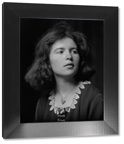 Miss Marya Zaturensky, portrait photograph, 1921 Apr. 15. Creator: Arnold Genthe