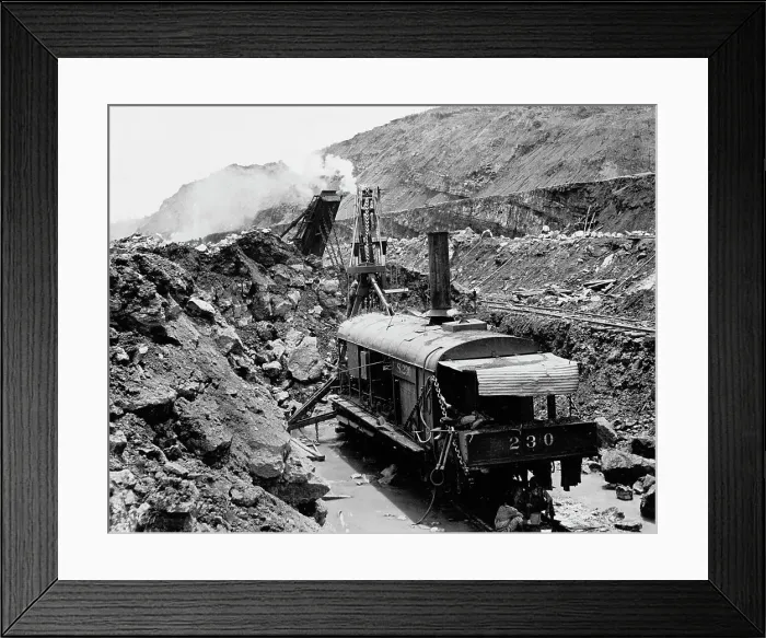 Framed Print : Steam shovels, Panama Canal, c.(between 1905 and 1914). Creator: Unknown Framed Print : Steam shovels, Panama Canal, c.(between 1905 and 1914). Creator: Unknown