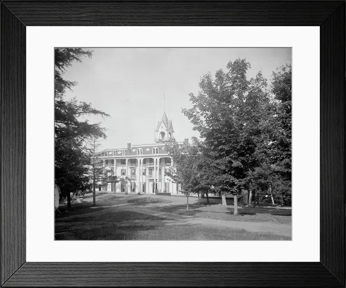 Framed Print : Laurel House, Catskill Mountains, N.Y. between 1900 and 1906. Creator: Unknown Framed Print : Laurel House, Catskill Mountains, N.Y. between 1900 and 1906. Creator: Unknown