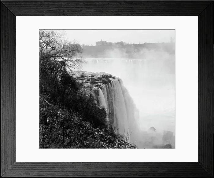 Framed Print : Terrapin Point, Goat Island, Horseshoe Falls, Niagara Falls, N.Y. between 1900 and 1915. Creator: Unknown Framed Print : Terrapin Point, Goat Island, Horseshoe Falls, Niagara Falls, N.Y. between 1900 and 1915. Creator: Unknown