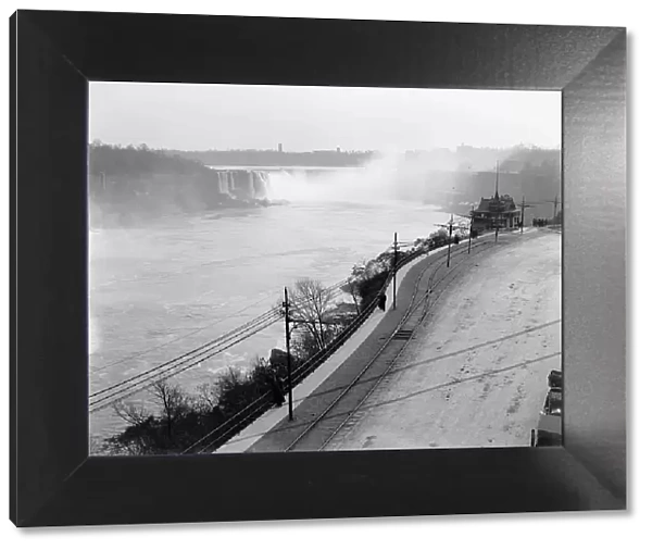 Niagara Falls from Clifton Hotel, Niagara Falls, Ont. between 1900 and 1915. Creator: Unknown