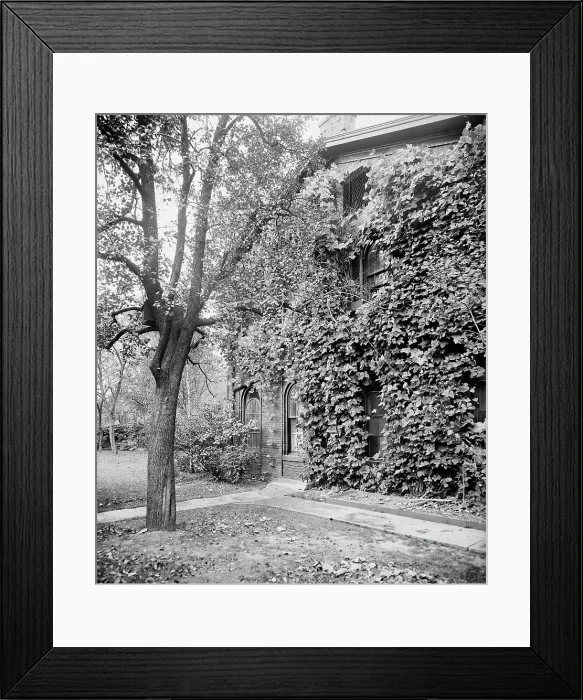 Framed Print : The stable, J.H. Patterson's residence, Dayton, Ohio, between 1900 and 1905. Creator: Unknown Framed Print : The stable, J.H. Patterson's residence, Dayton, Ohio, between 1900 and 1905. Creator: Unknown