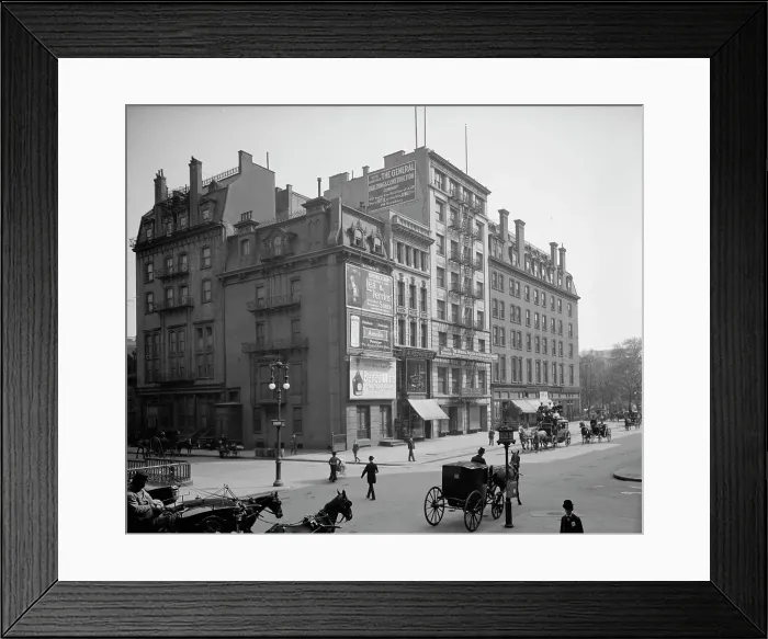 Framed Print : Detroit Photographic Company, 229 Fifth Avenue, New York City, between 1900 and 1910. Creator: Unknown Framed Print : Detroit Photographic Company, 229 Fifth Avenue, New York City, between 1900 and 1910. Creator: Unknown