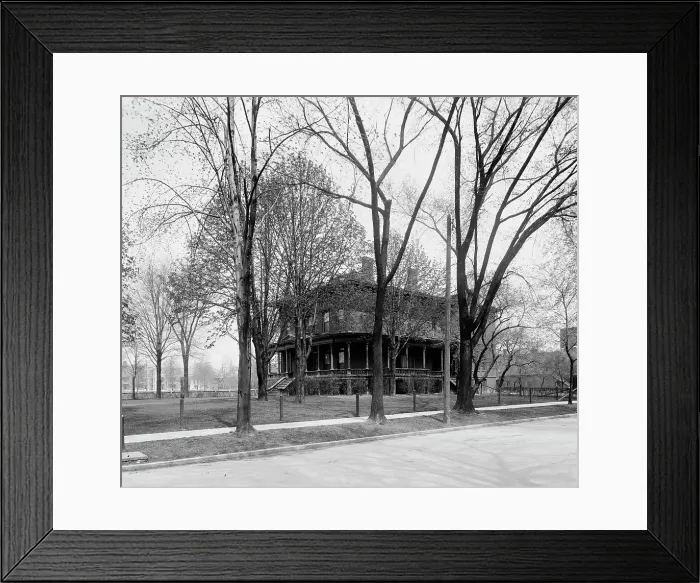 Framed Print : Residence of Mrs. H.C. Parke, exterior view, Detroit, Mich. between 1900 and 1910. Creator: Unknown Framed Print : Residence of Mrs. H.C. Parke, exterior view, Detroit, Mich. between 1900 and 1910. Creator: Unknown