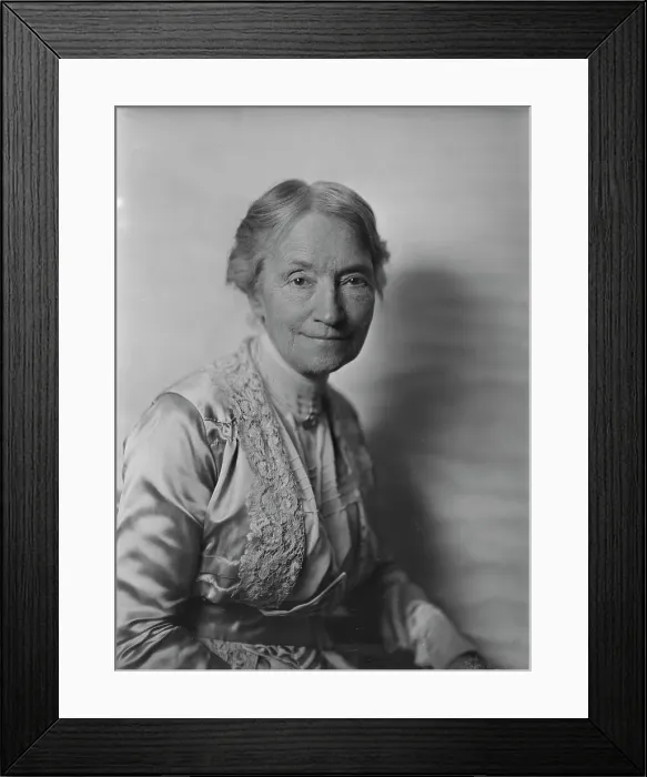 Framed Print : Unidentified woman, portrait photograph, between 1911 and 1942. Creator: Arnold Genthe Framed Print : Unidentified woman, portrait photograph, between 1911 and 1942. Creator: Arnold Genthe
