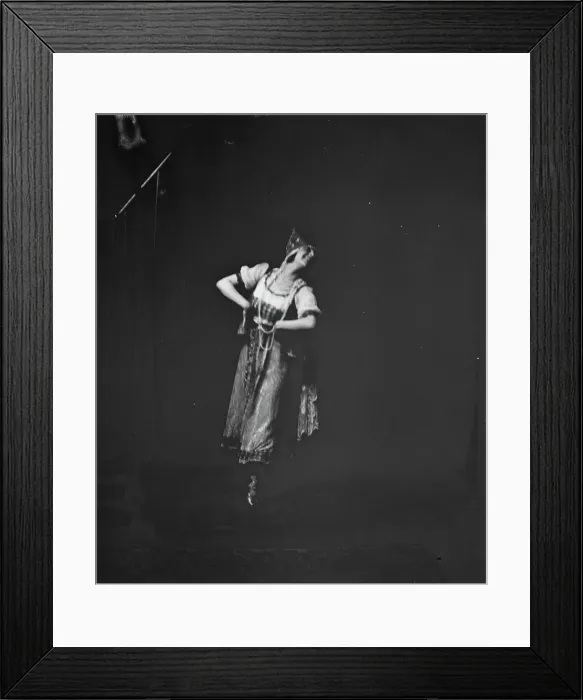 Framed Print : Unidentified dancer, possibly an Elizabeth Duncan dancer, between 1911 and 1942. Creator: Arnold Genthe Framed Print : Unidentified dancer, possibly an Elizabeth Duncan dancer, between 1911 and 1942. Creator: Arnold Genthe