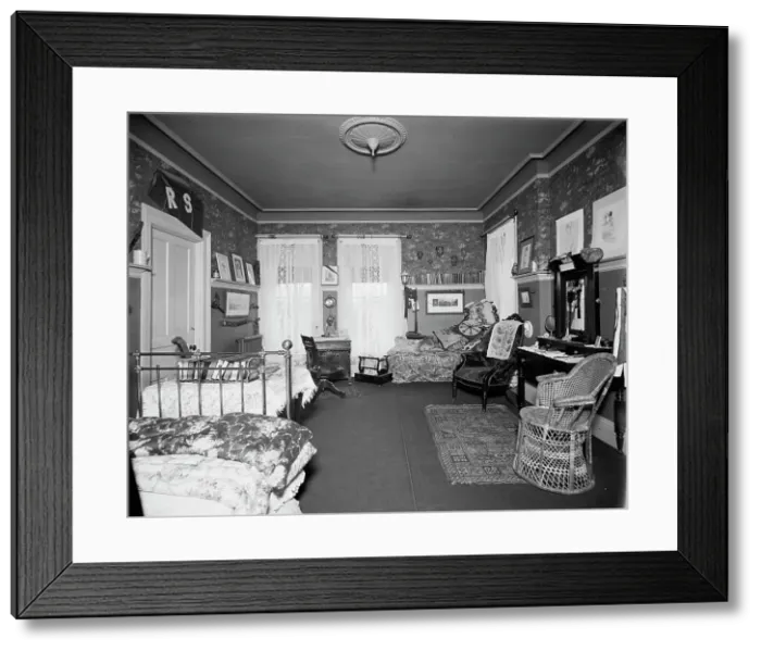 Framed Print : Residence of Mrs. H.C. Parke, bed room, Detroit, Mich. between 1900 and 1905. Creator: Unknown Framed Print : Residence of Mrs. H.C. Parke, bed room, Detroit, Mich. between 1900 and 1905. Creator: Unknown