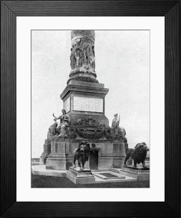 Framed Print : Le Soldat Inconnu de Belgique; le tombe du Soldat inconnu belge au pied de la... 1922. Creator: Unknown. Le Soldat Inconnu de Belgique; le tombe du Soldat inconnu belge au pied de la... 1922. Creator: Unknown