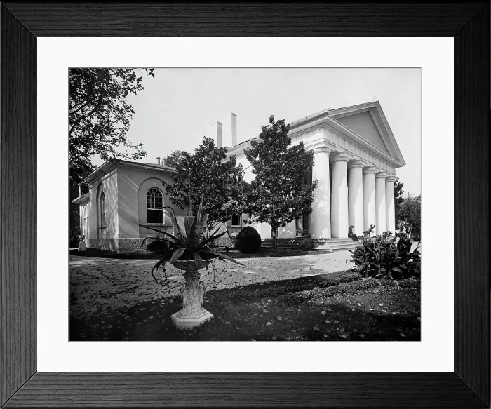 Framed Print : The Custis-Lee Mansion (i.e. Arlington House, the Robert E. Lee Memorial), Arlington, Va. (1900?). Creator: Unknown Framed Print : The Custis-Lee Mansion (i.e. Arlington House, the Robert E. Lee Memorial), Arlington, Va. (1900?). Creator: Unknown