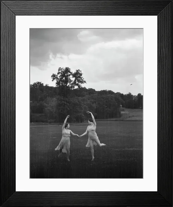 Framed Print : Unidentified dancers, possibly Elizabeth Duncan dancers, between 1911 and 1942. Creator: Arnold Genthe Framed Print : Unidentified dancers, possibly Elizabeth Duncan dancers, between 1911 and 1942. Creator: Arnold Genthe
