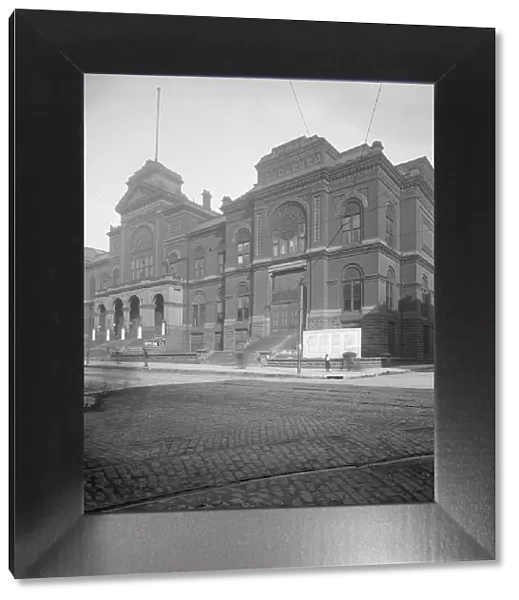 Exposition Building, St. Louis, Mo. between 1884 and 1906. Creator: Unknown
