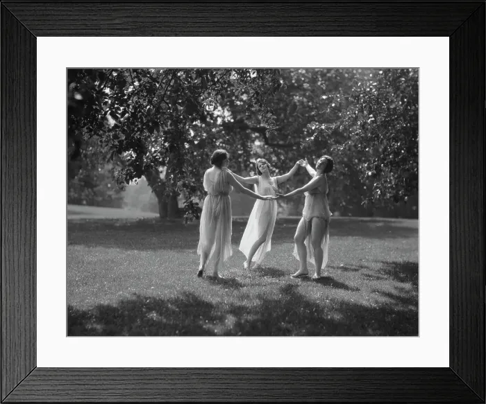 Framed Print : Unidentified dancers, possibly Elizabeth Duncan dancers, between 1911 and 1942. Creator: Arnold Genthe Framed Print : Unidentified dancers, possibly Elizabeth Duncan dancers, between 1911 and 1942. Creator: Arnold Genthe