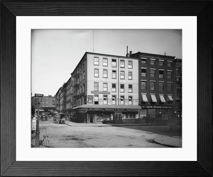 Framed Print : Fraunce's Tavern, Broad and Pearl Streets, New York, between 1890 and 1906. Creator: Unknown Framed Print : Fraunce's Tavern, Broad and Pearl Streets, New York, between 1890 and 1906. Creator: Unknown