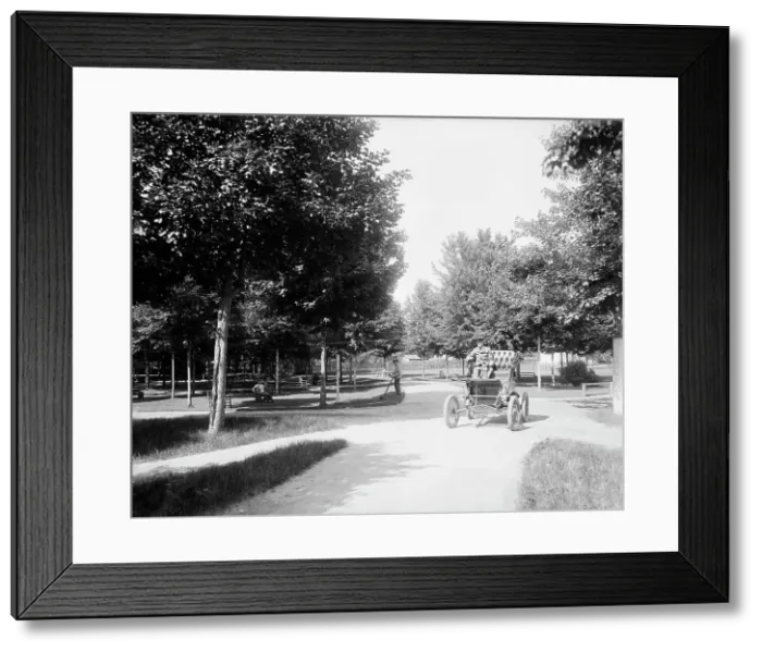 Framed Print : Entrance, Sanitarium Park, Alma, Mich. between 1895 and 1910. Creator: Unknown Framed Print : Entrance, Sanitarium Park, Alma, Mich. between 1895 and 1910. Creator: Unknown