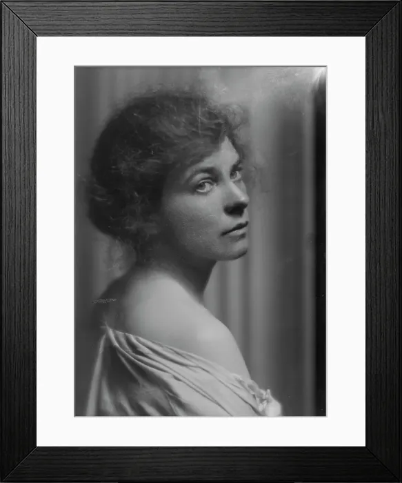 Framed Print : Naetting, Mrs. portrait photograph, 1915 July 6. Creator: Arnold Genthe Framed Print : Naetting, Mrs. portrait photograph, 1915 July 6. Creator: Arnold Genthe