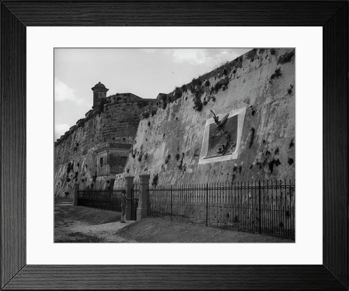Framed Print : Havana, Cuba, execution wall in Cabanas, between 1890 and 1906. Creator: Unknown Framed Print : Havana, Cuba, execution wall in Cabanas, between 1890 and 1906. Creator: Unknown
