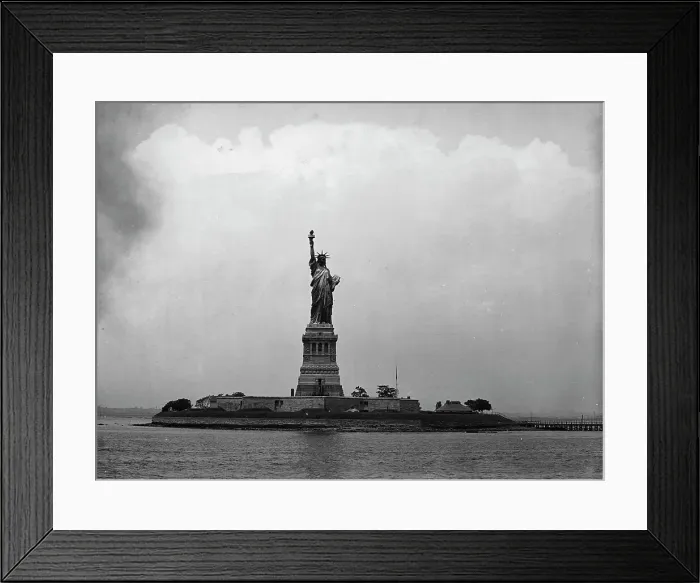 Framed Print : Statue of Liberty, c1905. Creator: Unknown Framed Print : Statue of Liberty, c1905. Creator: Unknown