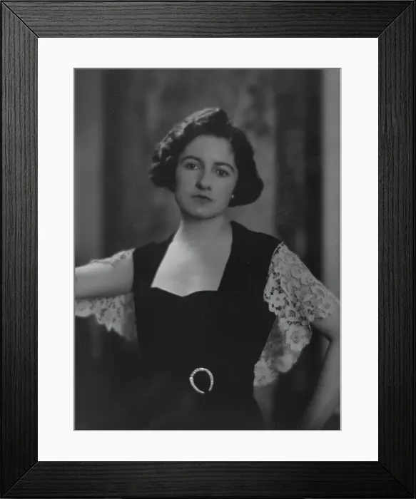 Framed Print : Mrs. Allan Wellman, portrait photograph, 1917 Dec. 6. Creator: Arnold Genthe Framed Print : Mrs. Allan Wellman, portrait photograph, 1917 Dec. 6. Creator: Arnold Genthe