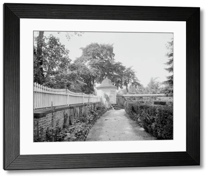 Framed Print : Little school room in the garden at Mt. Vernon, c.between 1910 and 1920. Creator: Unknown Framed Print : Little school room in the garden at Mt. Vernon, c.between 1910 and 1920. Creator: Unknown