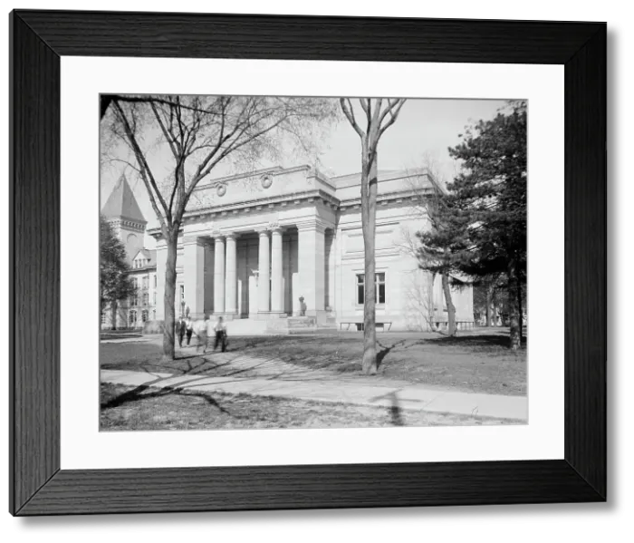 Framed Print : Alumni memorial, U. of M. [i.e. University of Michigan], Ann Arbor, Mich. c.between 1910 and 1920. Creator: Unknown