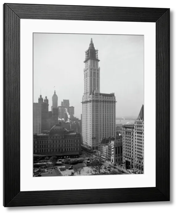 Framed Print : Woolworth Building, New York City, c.between 1910 and 1920. Creator: Unknown Framed Print : Woolworth Building, New York City, c.between 1910 and 1920. Creator: Unknown