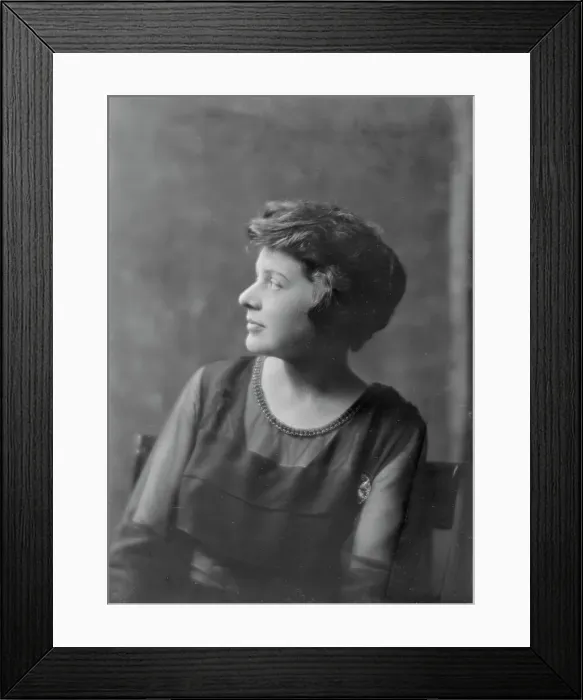 Framed Print : Miss Olive Wyndham, portrait photograph, between 1918 and 1921. Creator: Arnold Genthe Framed Print : Miss Olive Wyndham, portrait photograph, between 1918 and 1921. Creator: Arnold Genthe