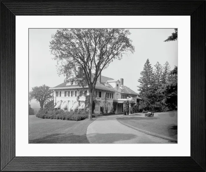 Framed Print : Springlawn, home of Mrs. J.E. Alexandre [i.e. Alexander], Lenox, Mass. c.between 1910 and 1920. Creator: Unknown