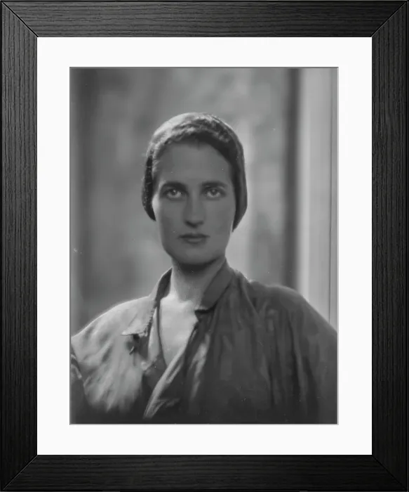 Framed Print : Peabody, G.A. Mrs. portrait photograph, 1917 Oct. 25. Creator: Arnold Genthe Framed Print : Peabody, G.A. Mrs. portrait photograph, 1917 Oct. 25. Creator: Arnold Genthe