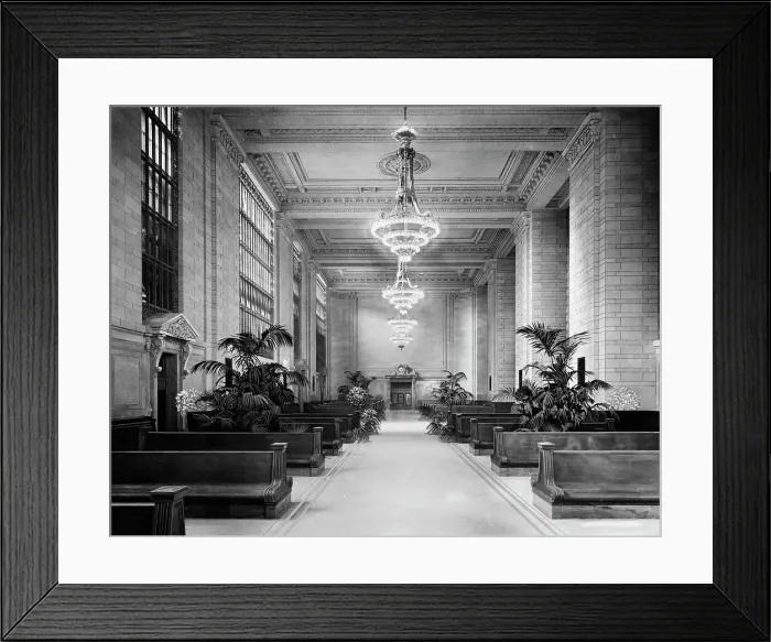 Framed Print : Main waiting room, Grand Central Terminal, N.Y. Central Lines, New York, c.between 1910 and 1920. Creator: Unknown Framed Print : Main waiting room, Grand Central Terminal, N.Y. Central Lines, New York, c.between 1910 and 1920. Creator: Unknown