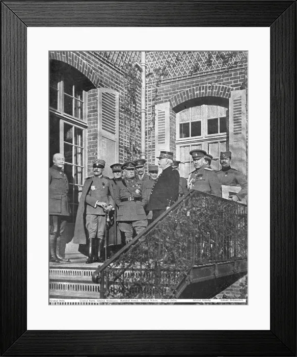 Framed Print : Conferences Interalliees; Un conseil de Guerre au grand quartier general Francais, 1915 (1924). Creator: Unknown Framed Print : Conferences Interalliees; Un conseil de Guerre au grand quartier general Francais, 1915 (1924). Creator: Unknown